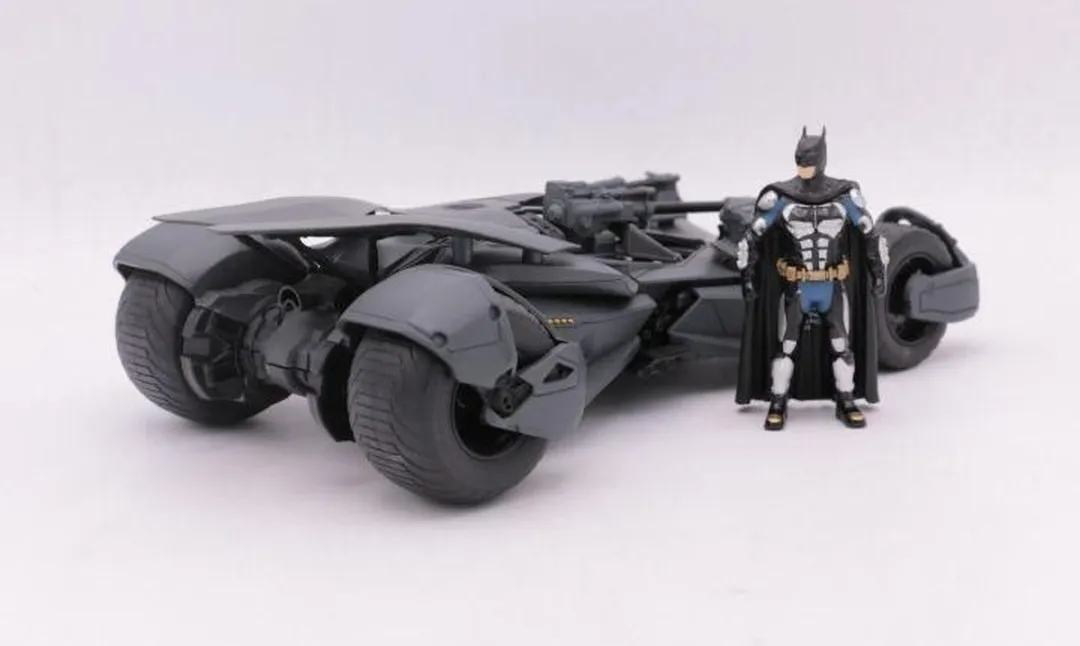 Jada Toys 1/24 Batmobile Justice League 2017 - Batman Figurine - Zwart
