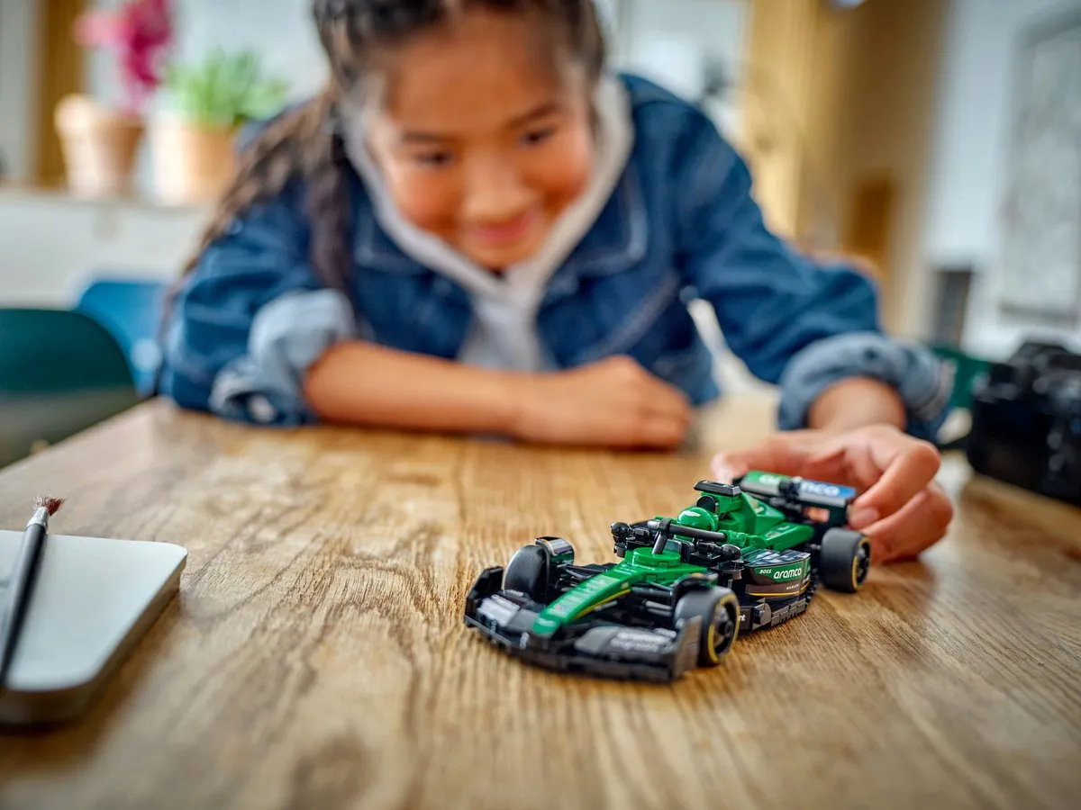 LEGO Speed Champions Aston Martin AMR24 77245 - 269 Stukken