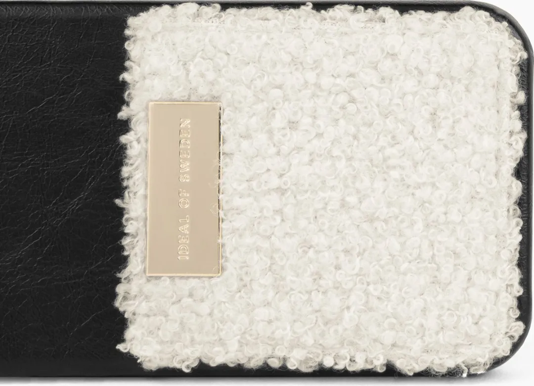 iDeal of Sweden Statement Case iPhone 11/XR Cream Faux Sherling