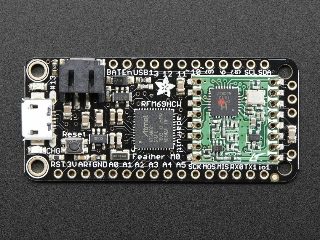Adafruit Feather M0 RFM69 Packet Radio 433MHz - 3177