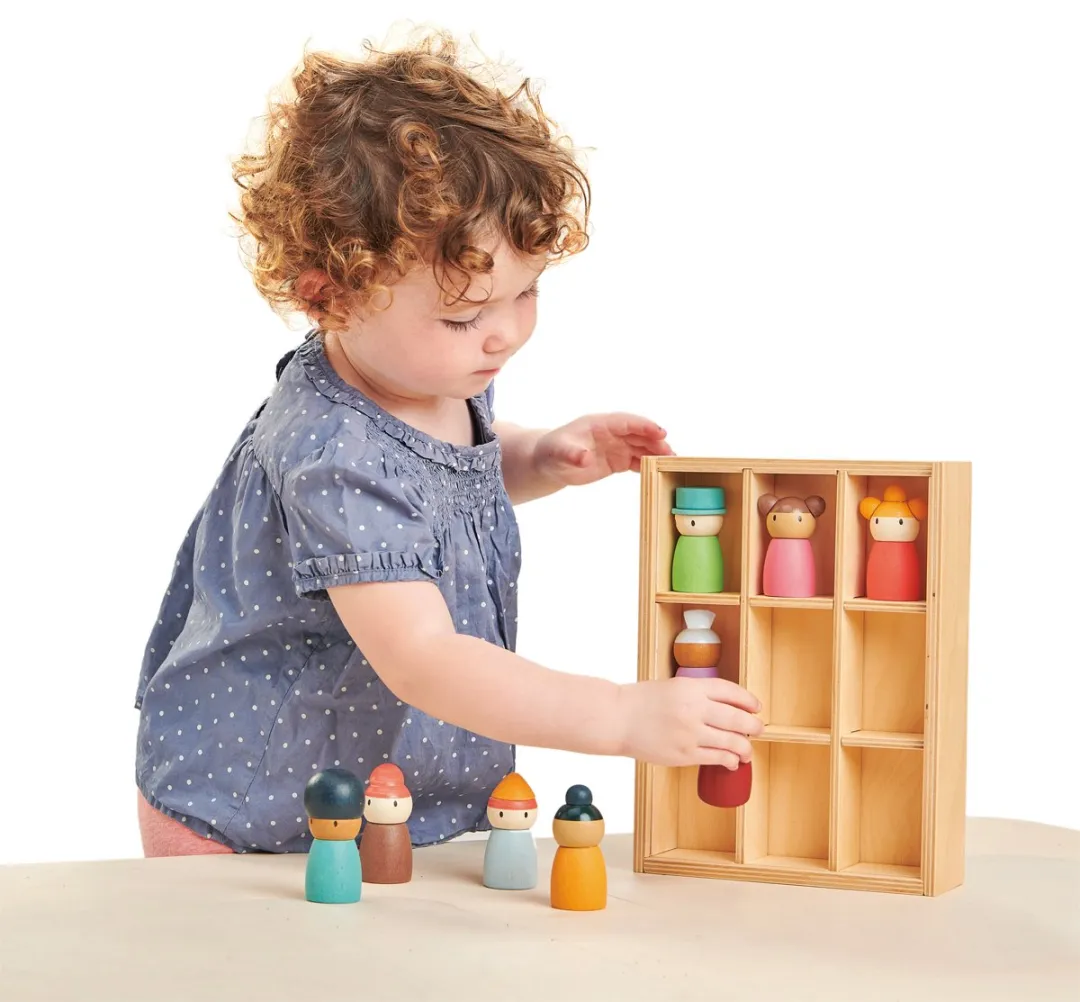 Tender Leaf Toys Hotel Happy Folk - Beige