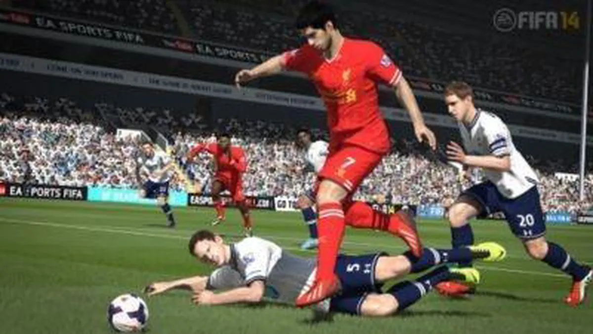 EA SPORTS FIFA 14 - PlayStation 4 - Basis Engels