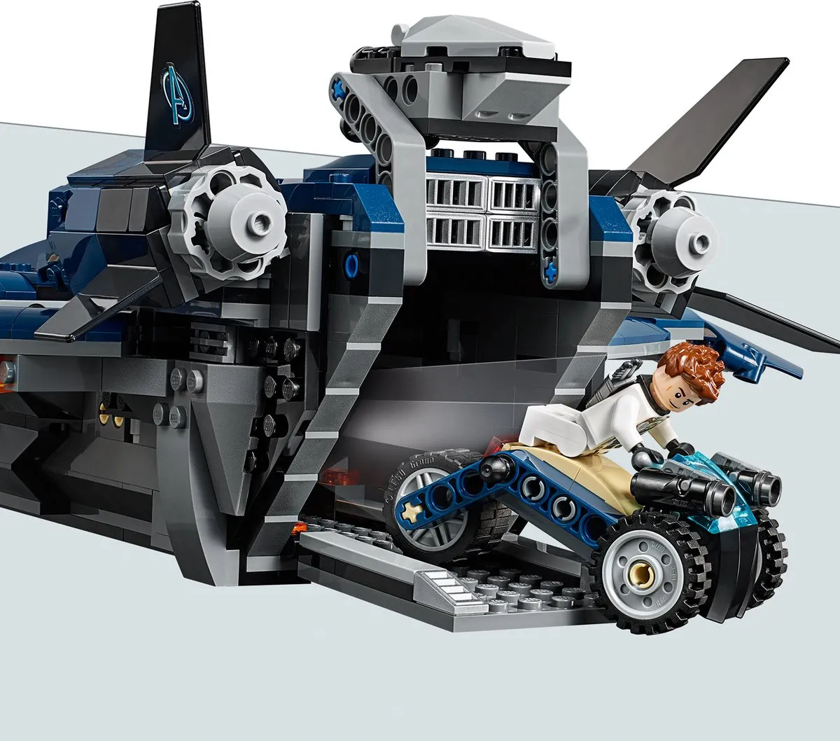LEGO Marvel Avengers Quinjet 76126 - 838 Stukken - 6 Minifiguren