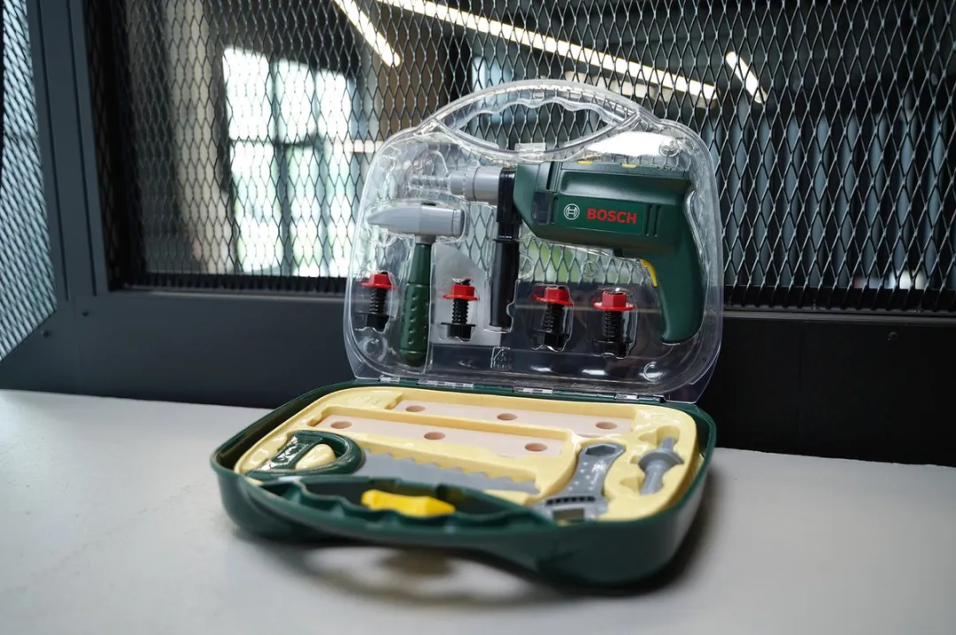 Klein Toys Bosch Mini Speelgoed Gereedschapskoffer 16-delig - Groen