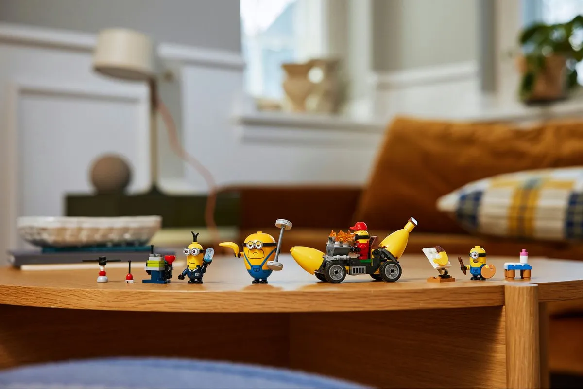 LEGO Despicable Me 4 Minions en Bananenauto 75580 - 136 Stukken
