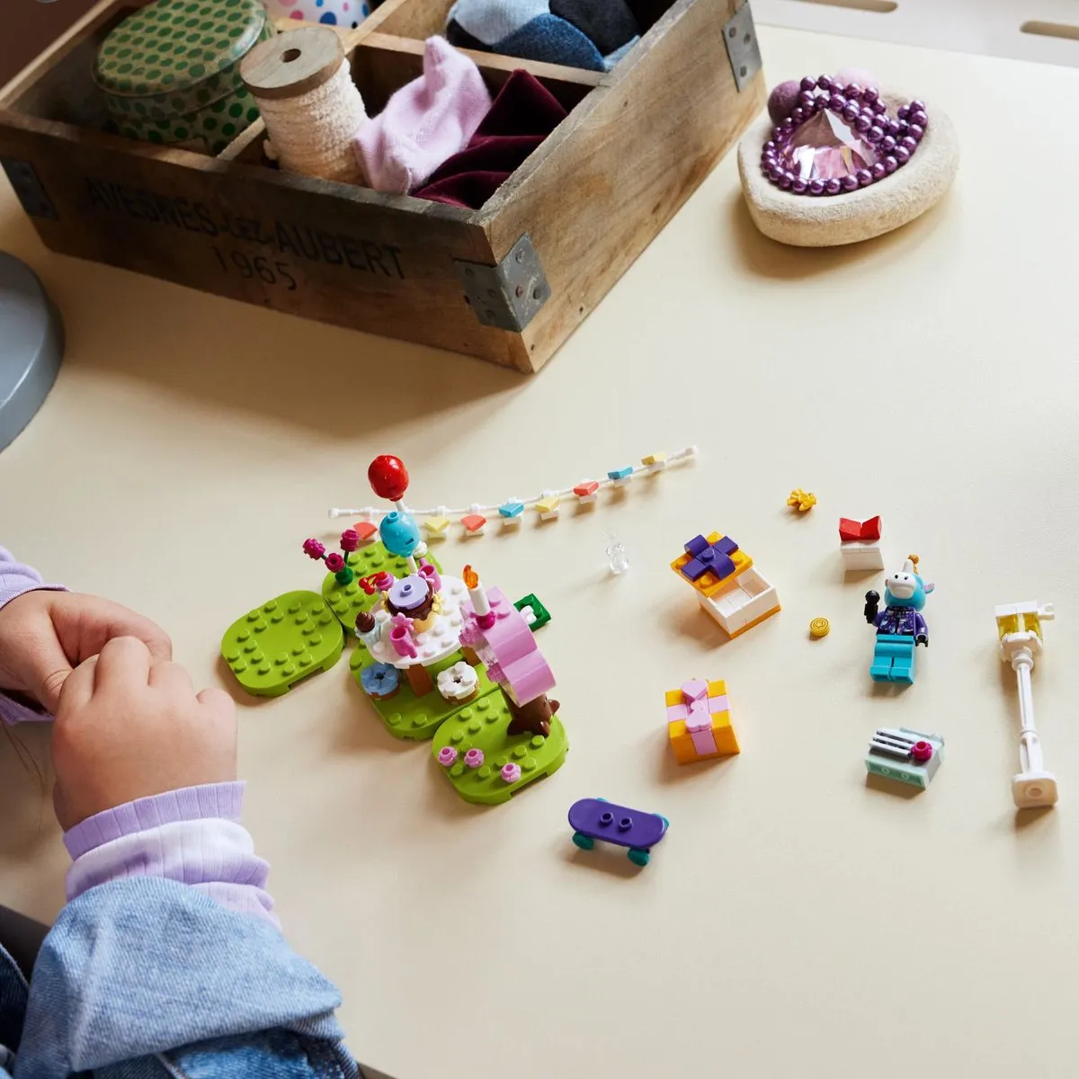 LEGO Animal Crossing Julian Verjaardagsfeestje 77046 - 170 Stukken - afbeelding 6 van 6