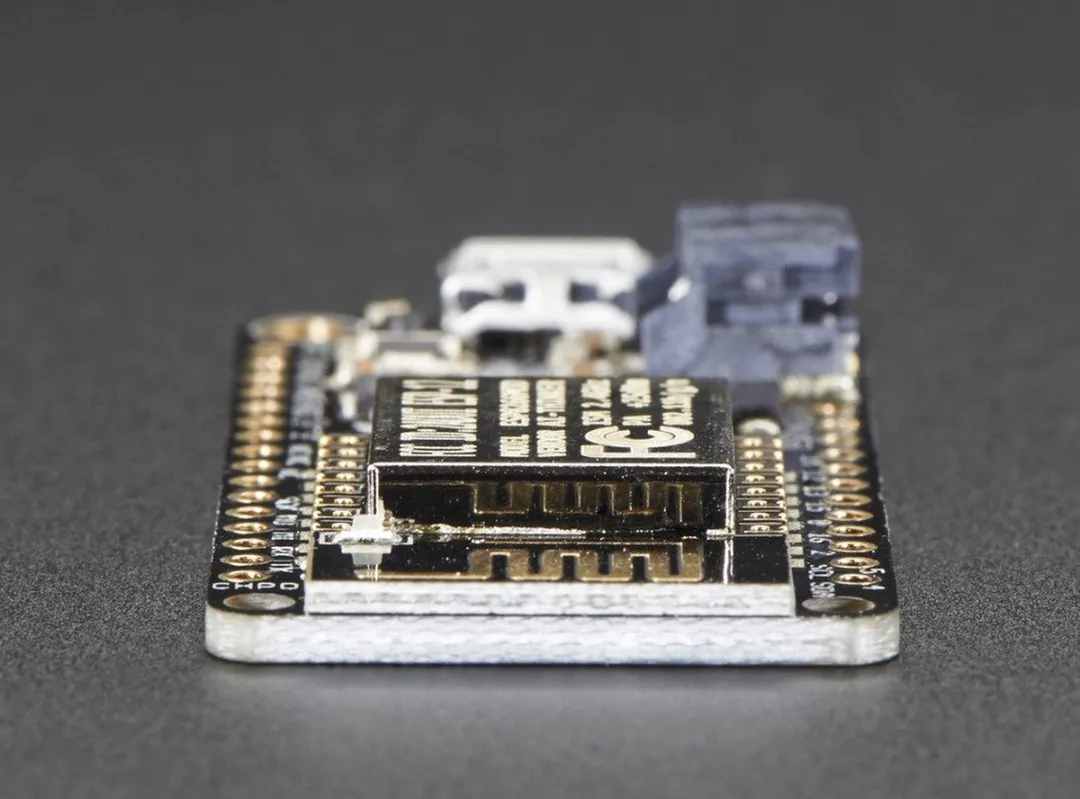 Adafruit Feather HUZZAH ESP8266 WiFi - Zwart