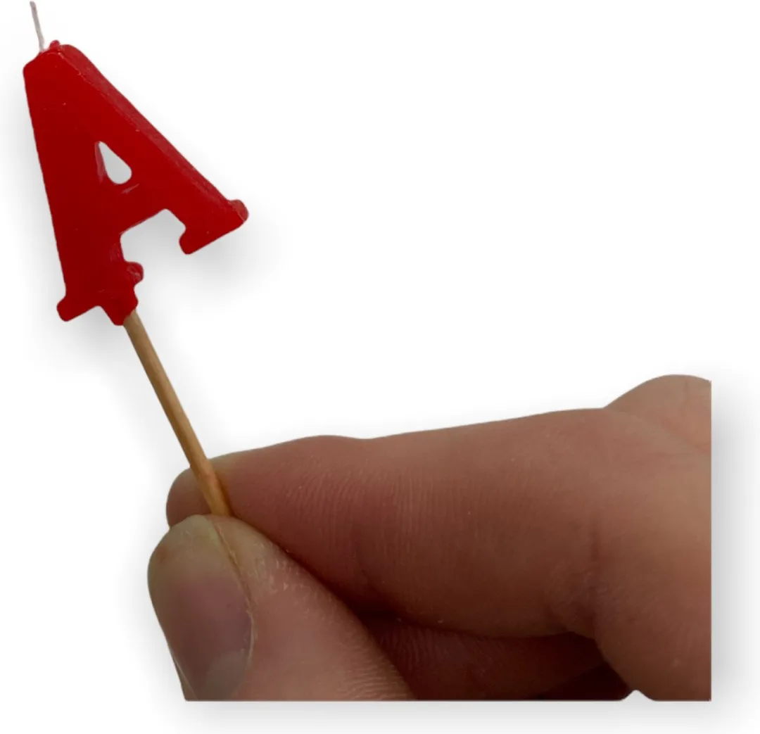 Namen Kaarsjes - Letter Kaars - Kaarsje Met Je Naam - ANKE - Rood - Verjaardag Kaarsje Naam ANKE