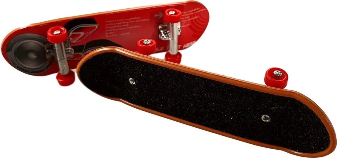 Jonotoys Vingerskateboardjes - 2 Stuks met gereedschapset