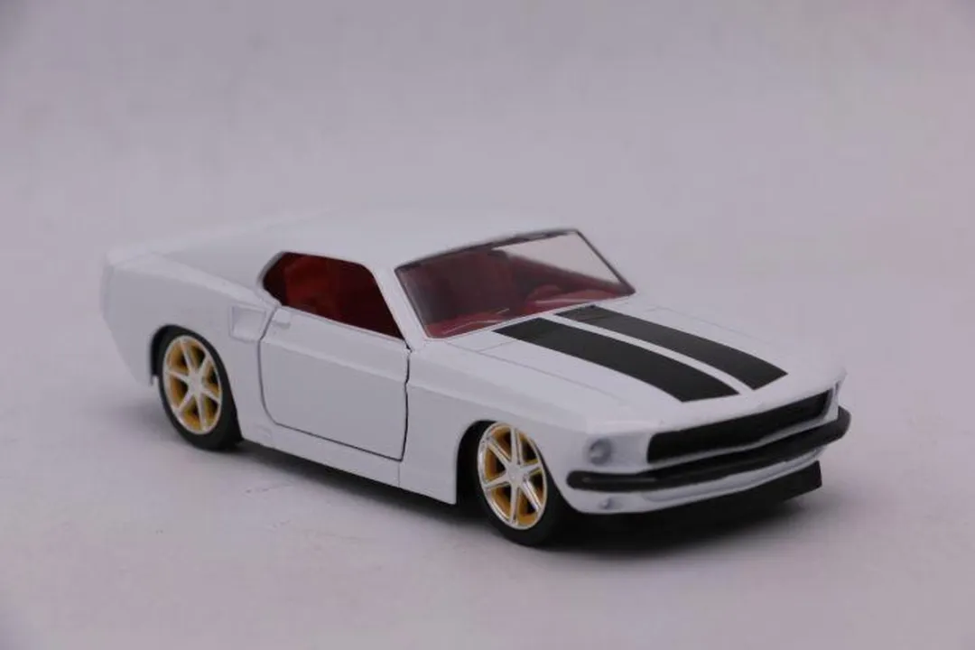 Jada Toys Roman's Ford Mustang Custom 1:32 - Wit