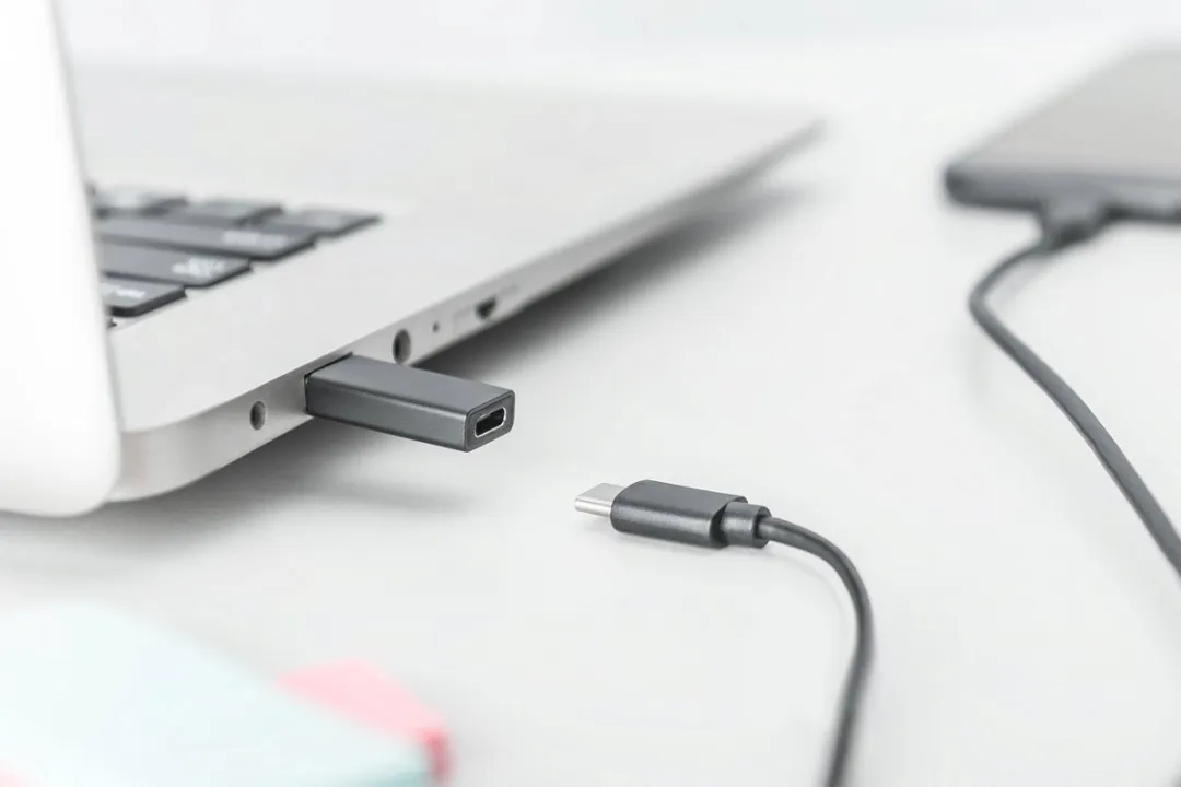 Digitus AK-300524-000-S USB-C naar USB-A Adapter - Zwart
