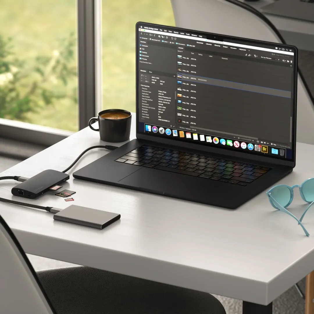 Satechi USB-C Multiport Adapter 8K with Ethernet V3 - Zwart