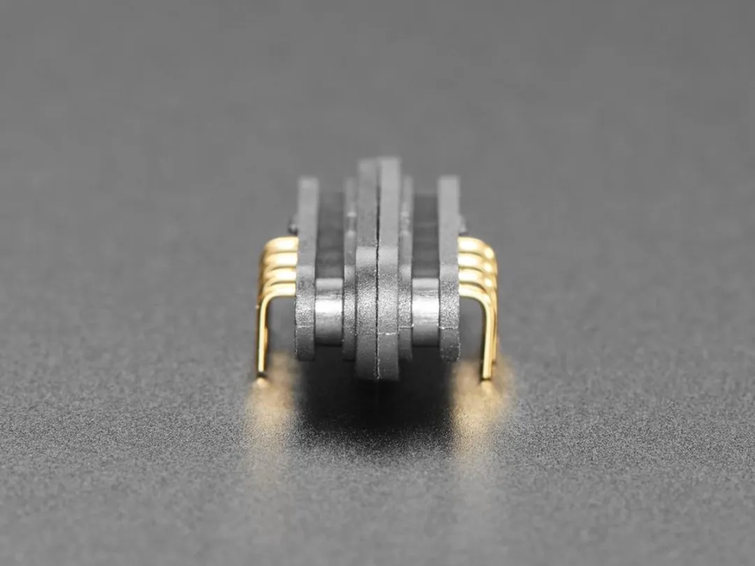 Adafruit 5358 Magnetische Connector 4pin - Gebogen