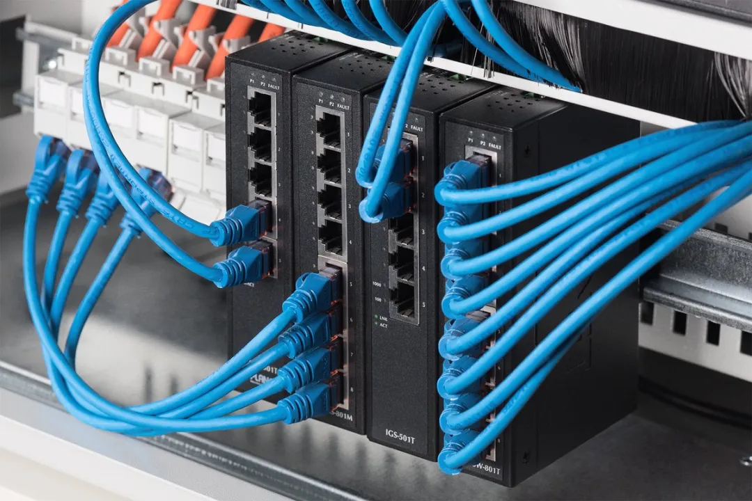 Digitus DN-19-DIN-3U Rackrail - Grijs