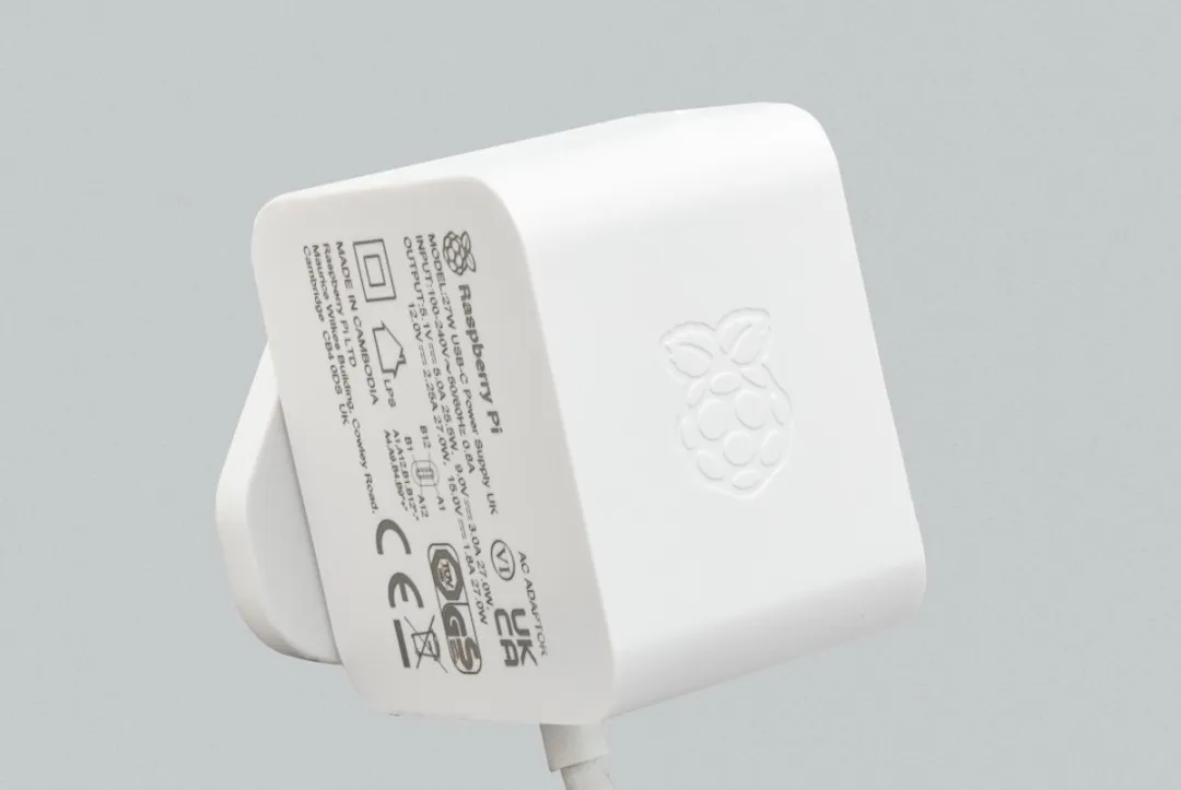 Raspberry Pi 45W USB-C Voeding SC1732 - Wit
