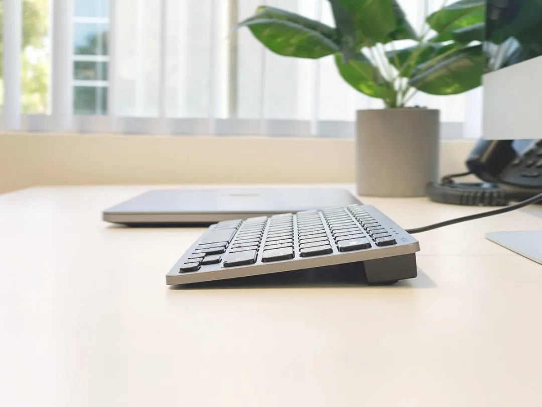 Macally UCSLIMKEYCSG USB-C Toetsenbord - Zwart