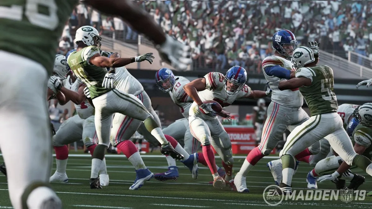 EA Madden NFL 19 Xbox One - 2 Spelers Online