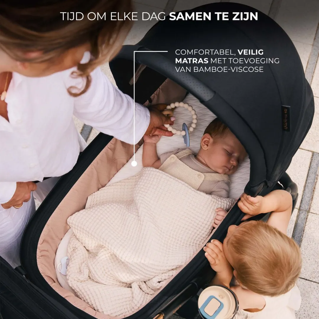 KinderKraft NEA 2 Kinderwagen 2-in-1 - Zwart