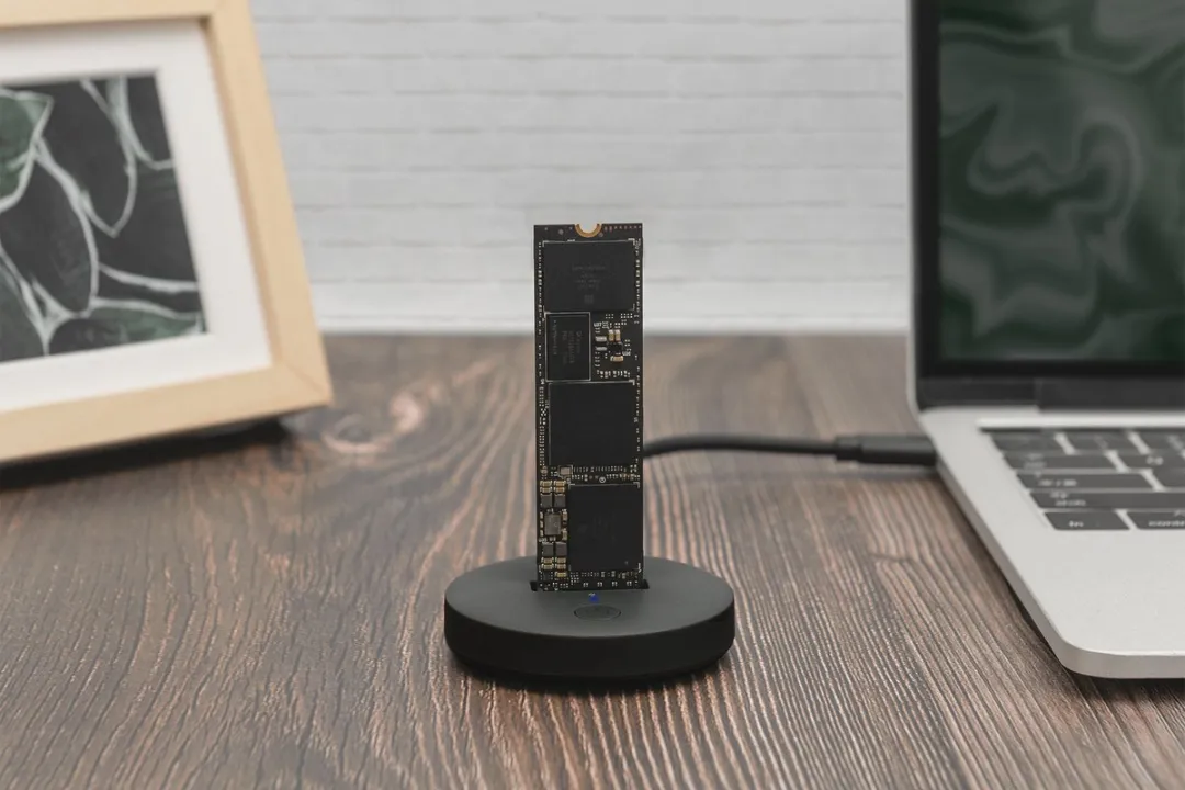 Digitus DA-71547 USB-C 3.2 Gen 2 M.2 SSD Dockingstation - Kleurloos