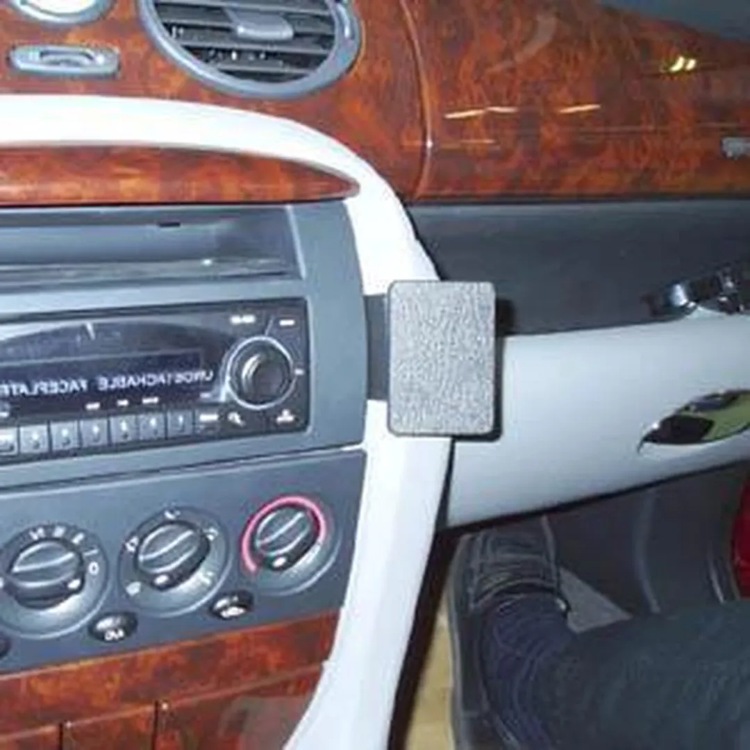 Brodit ProClip MG ZT/Rover 75 Angled Mount 853424