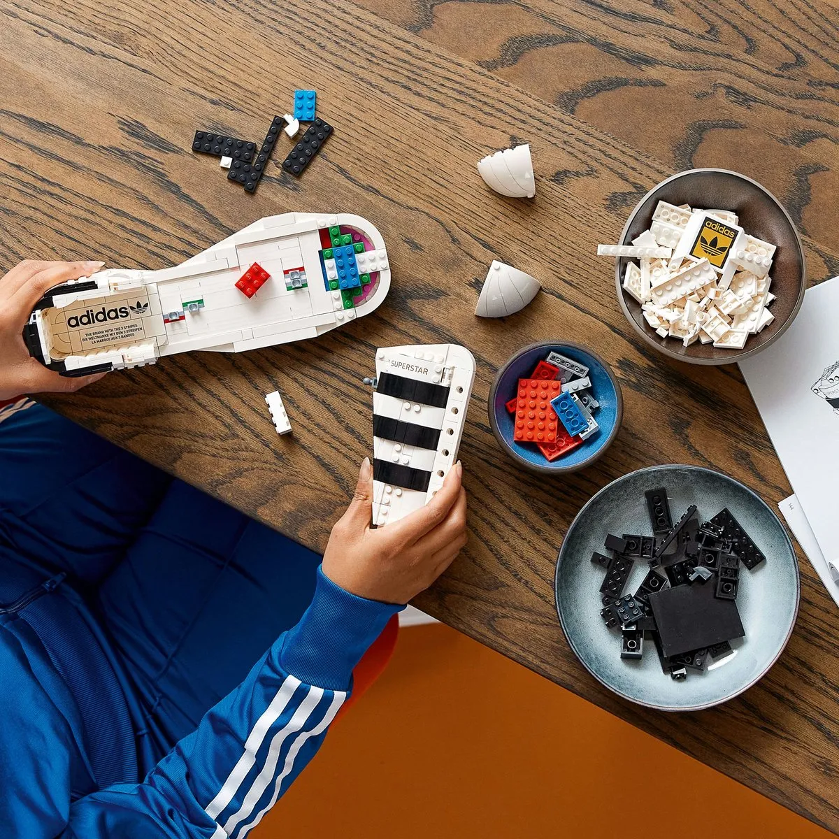 LEGO Adidas Originals Superstar 10282 - 731 Stukken - Multikleur
