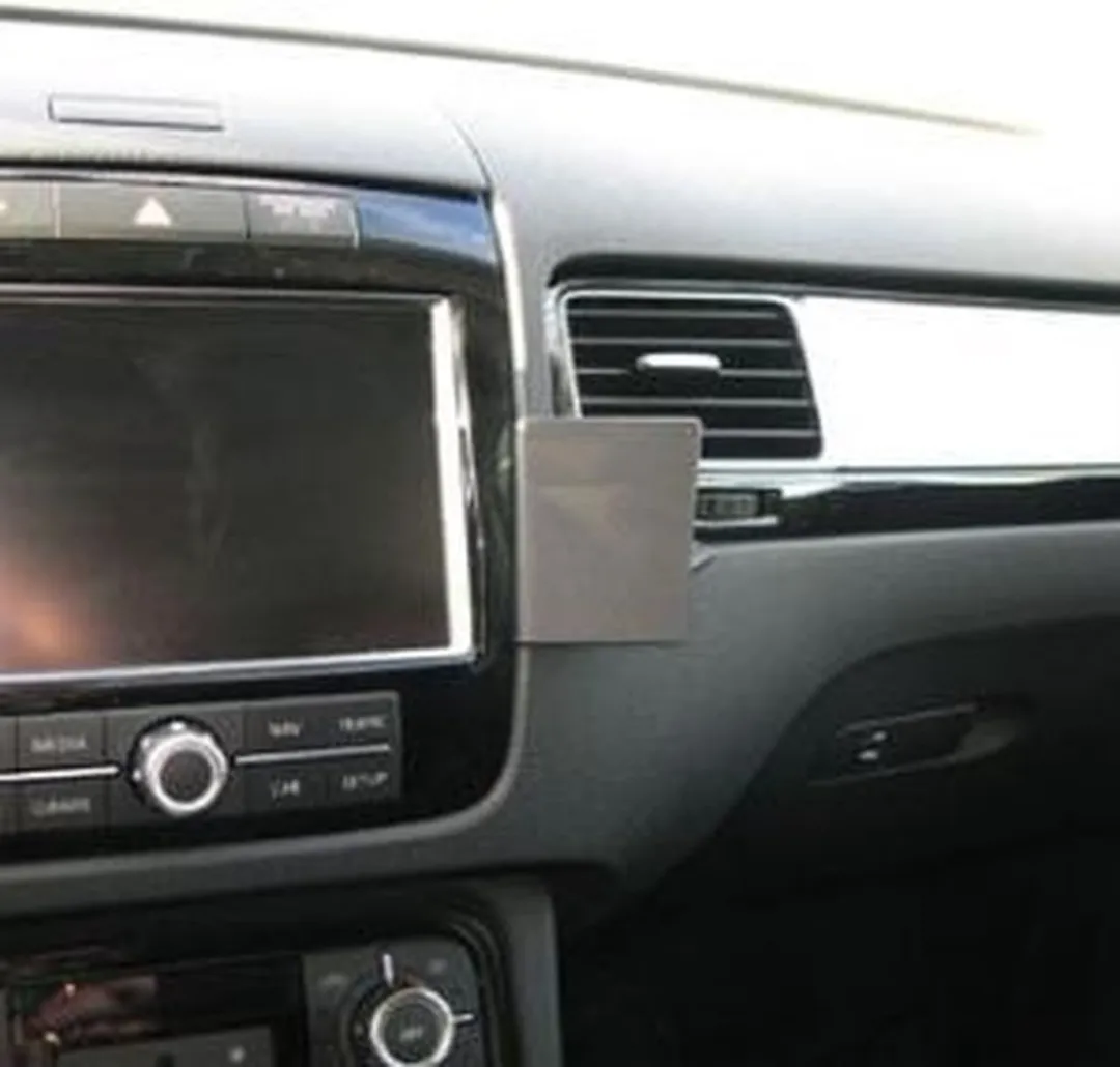 Brodit ProClip Angled Mount Volkswagen Touareg 2011-2018