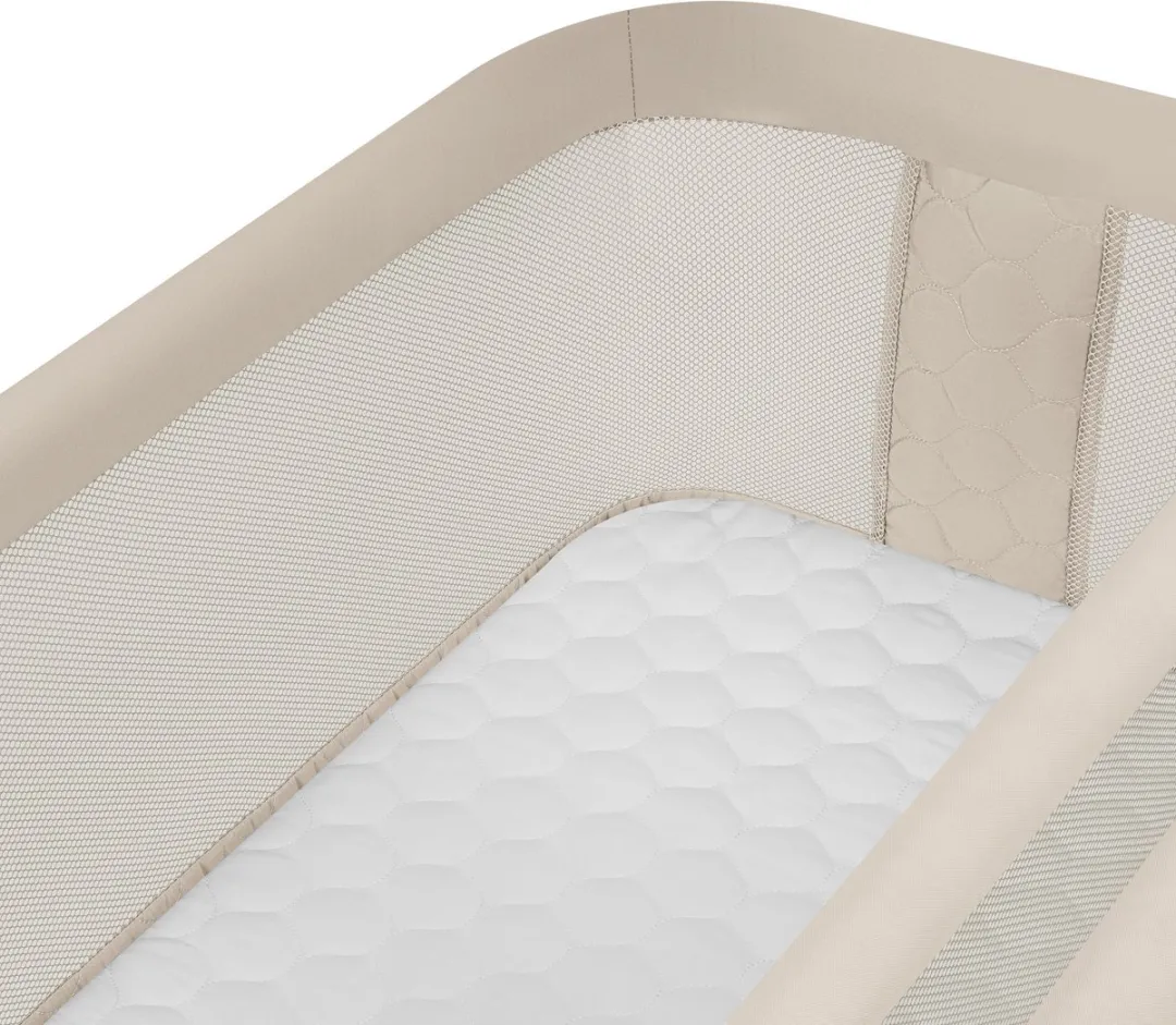 Lionelo Jodie 3in1 Wieg – Aanschuifbed, Vrijstaand Bedje & Schommelwieg – Co sleeper - 6 Hoogtestanden – T25 Matras – Neerklapbare Zijde – Inclusief Klamboe & Mand