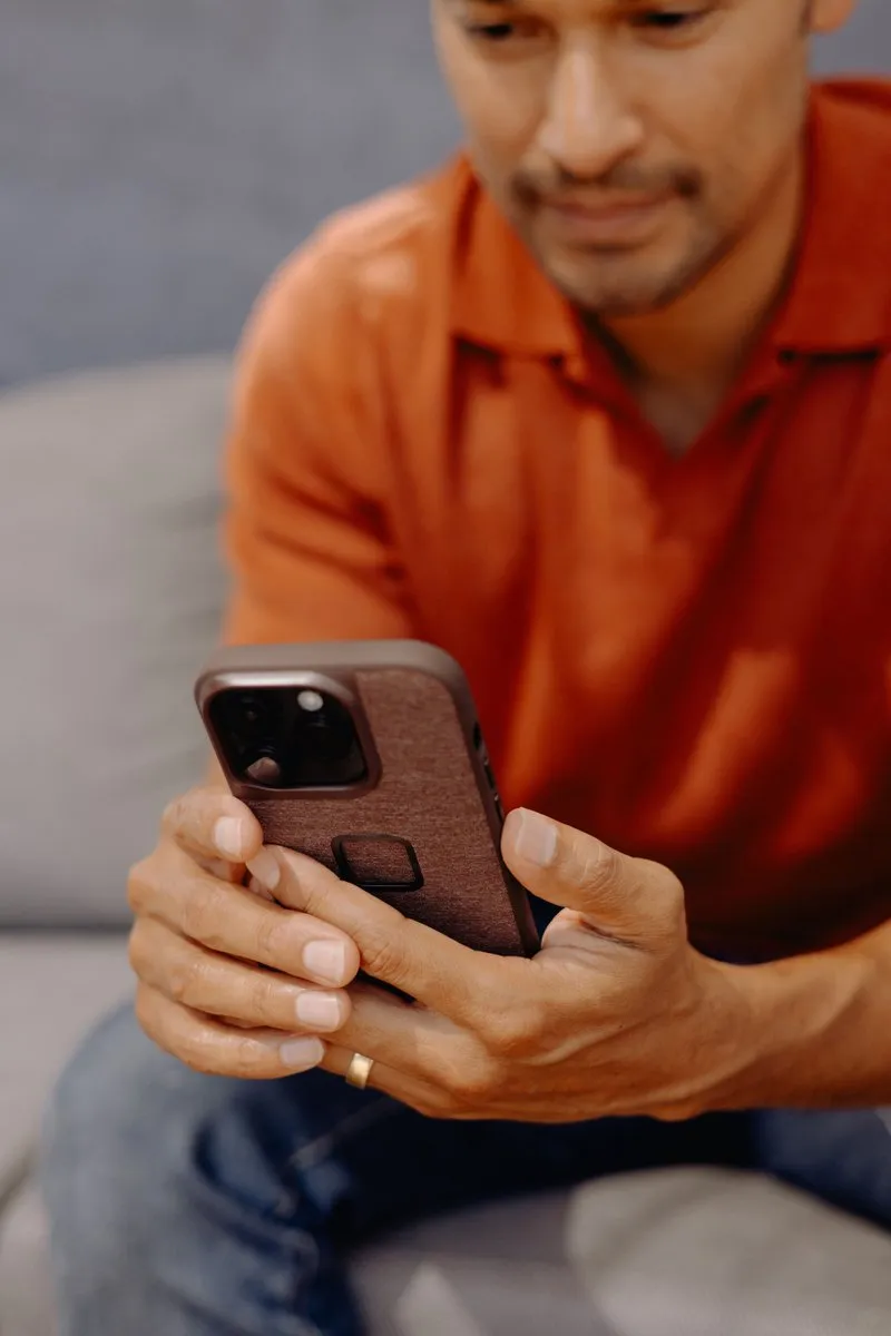 Peak Design - Mobile Everyday Fabric Case iPhone 15 Plus - Redwood