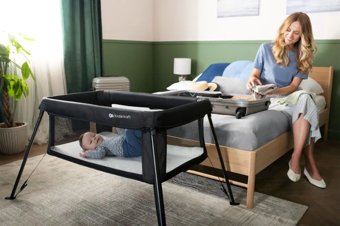 KinderKraft CAMI 3-in-1 Reisbed Reisrugzak - Zwart