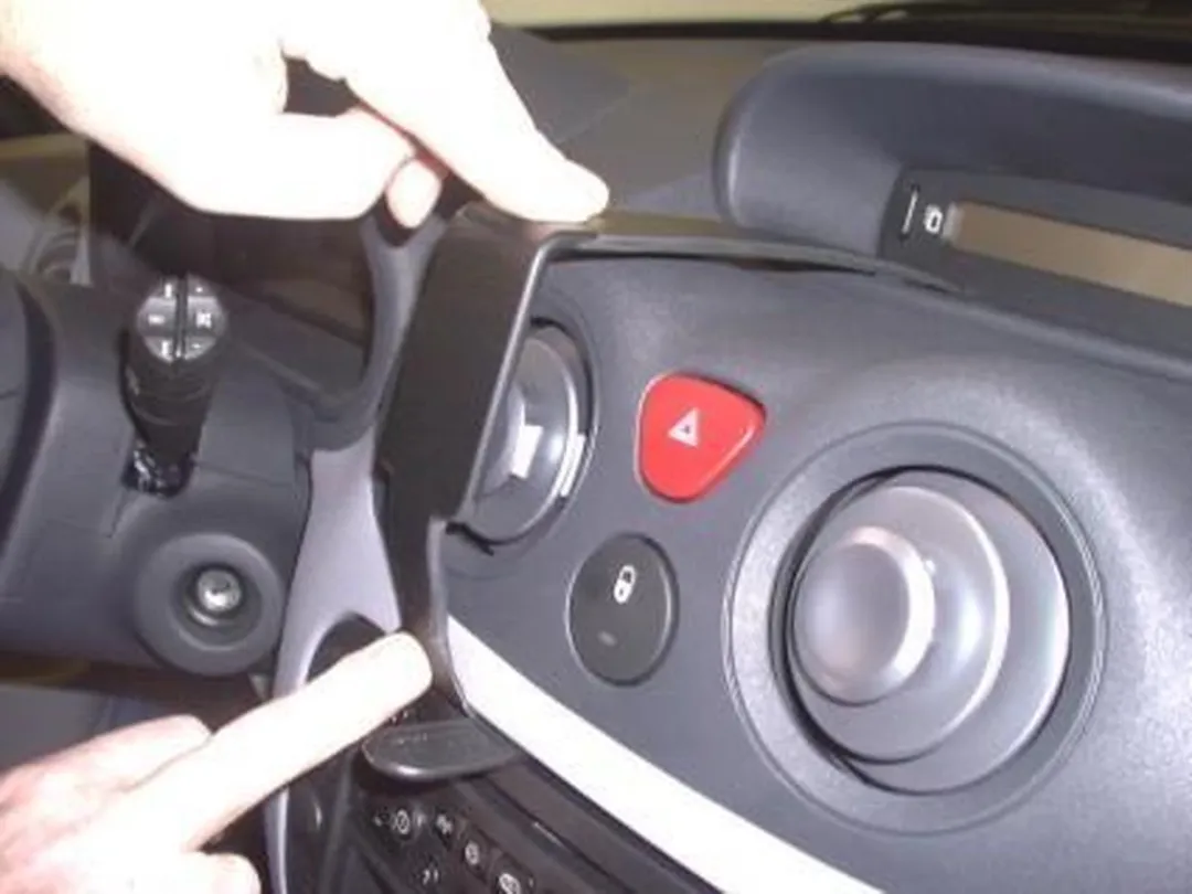 Brodit ProClip 853044 Houder - Citroën C2/C3/Pluriel 2003-2005 - Zwart - afbeelding 4 van 6