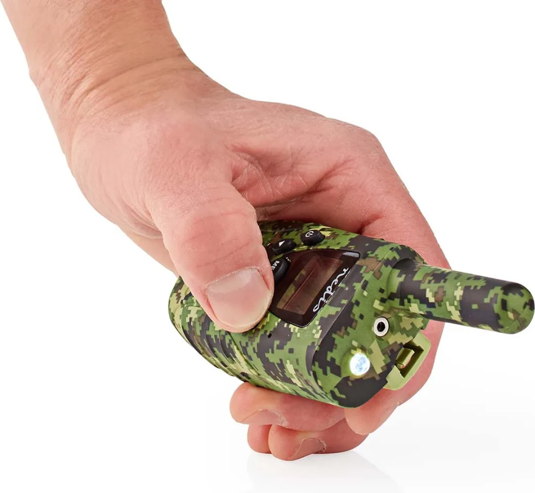 Nedis Walkie talkie Set - 2 Handsets - Tot 8 km - Frequentiekanalen: 8 - PTT / VOX - tot 2,5 uur - Koptelefoonoutput - 2 Headsets - Inclusief reiskoffer - Groen