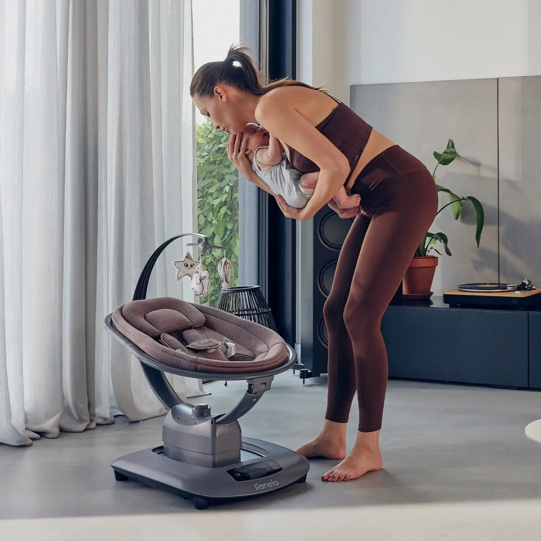 Lionelo Blossom Elektrische Schommelstoel - ROZE