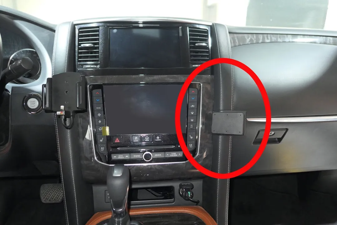 Brodit Proclip Autohouder Nissan Patrol 22-24