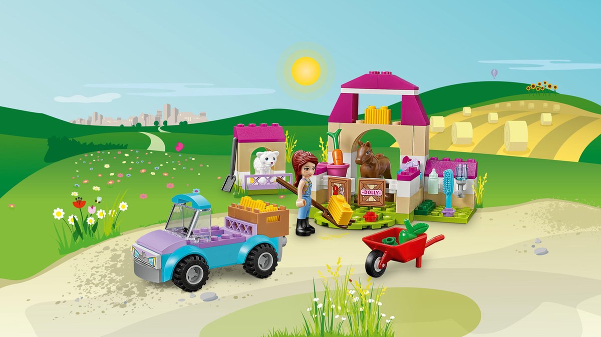 LEGO Juniors Friends Mia's Boerderijkoffer - 10746