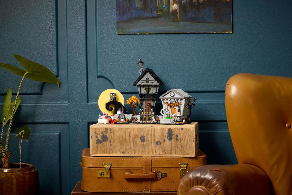 LEGO Ideas Disney Tim Burton's The Nightmare Before Christmas - 21351