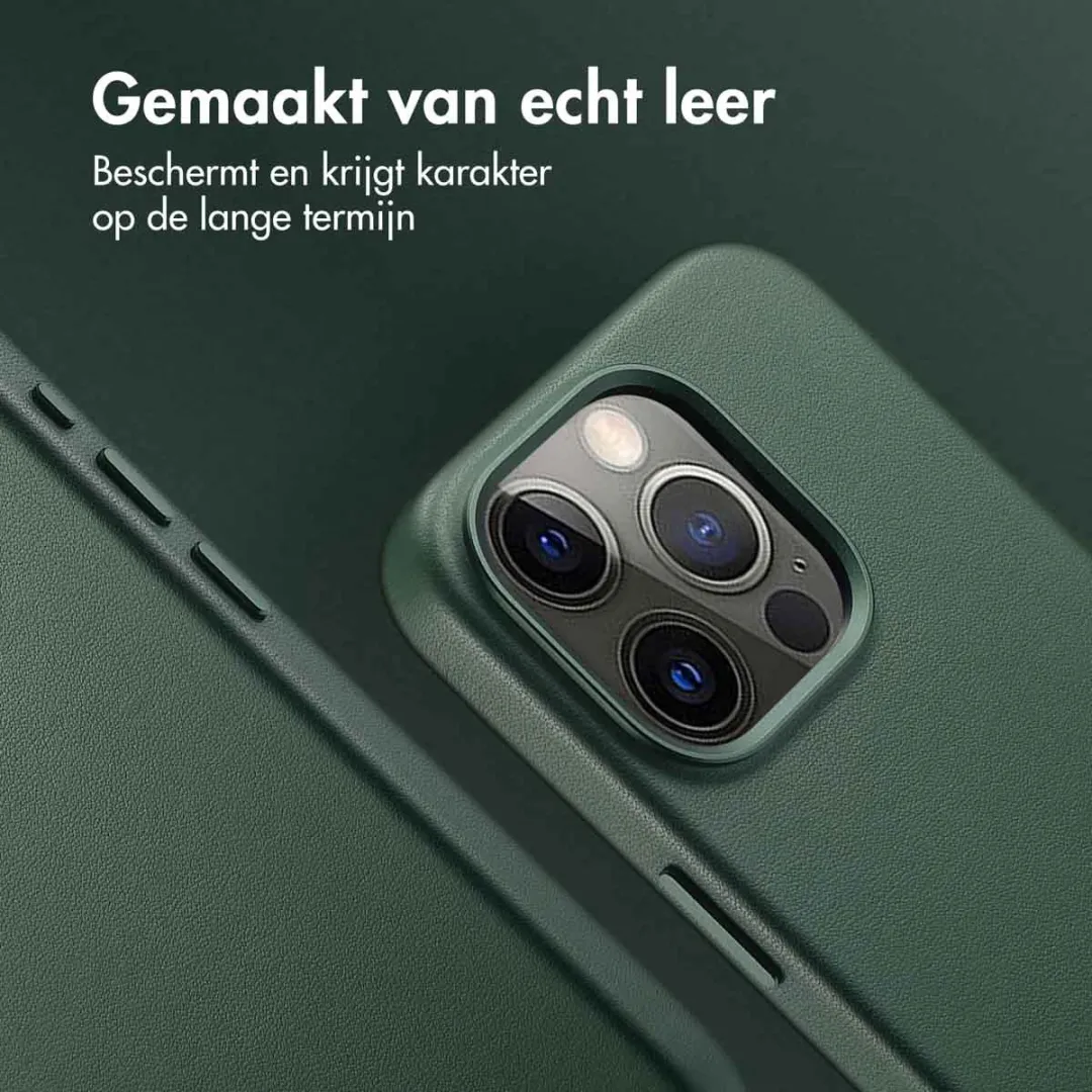Accezz Hoesje iPhone 15 Pro - Cedar Green - 2 Pasjes
