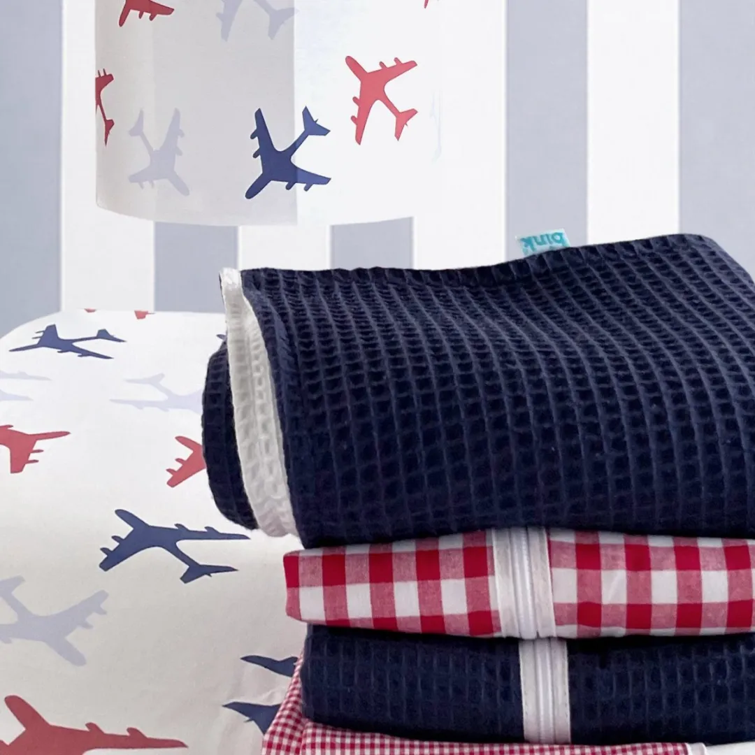 BINK Bedding Planes Dekbedovertrek 135x100cm - Vliegtuigen Motief - Rood/Blauw/Lichtblauw
