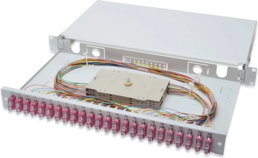 Digitus DN-96322-4 Kabelbeheerpaneel