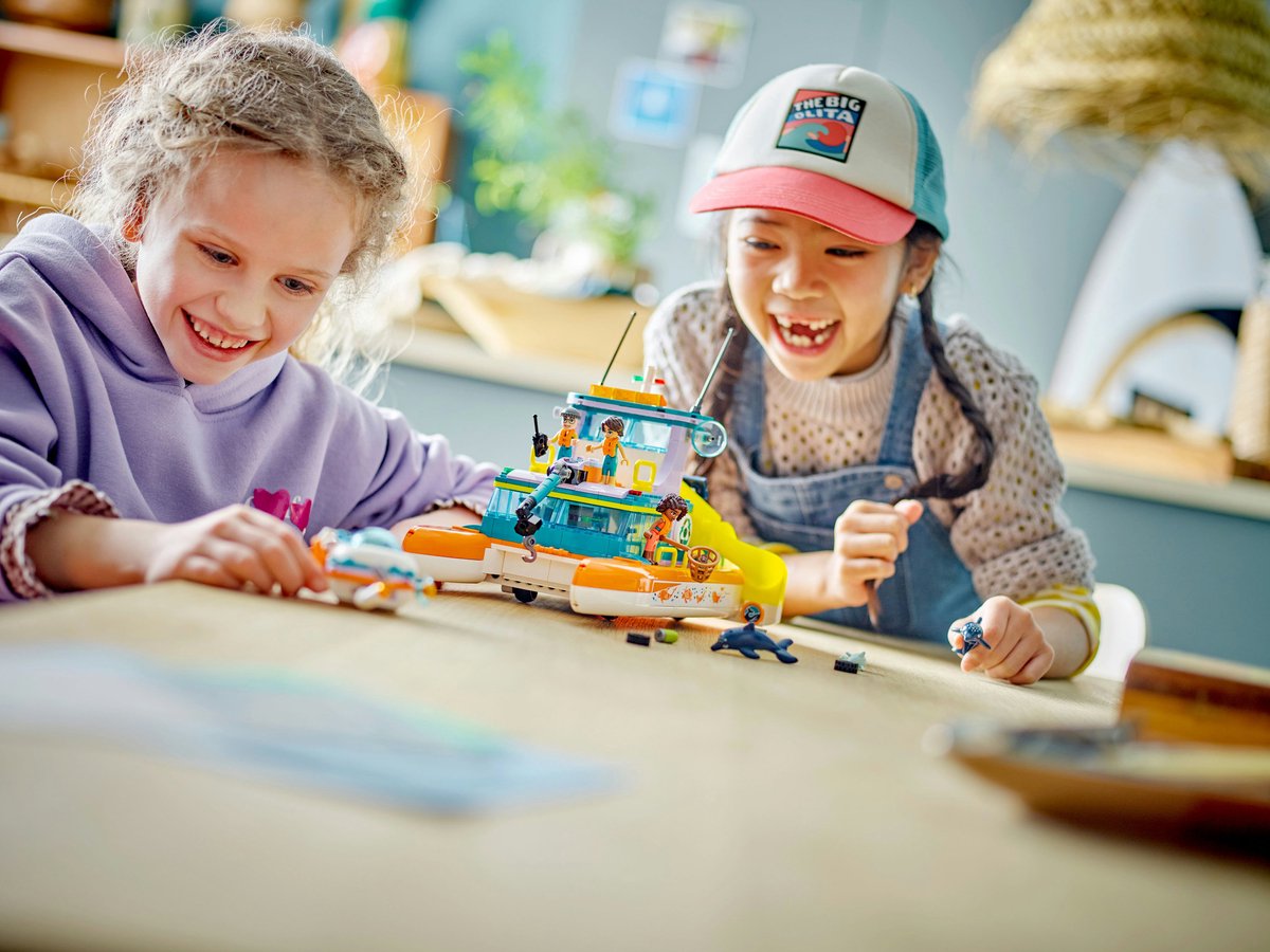 LEGO Friends Reddingsboot op zee Boot Speelgoed Set voor Meisjes en Jongens - 41734