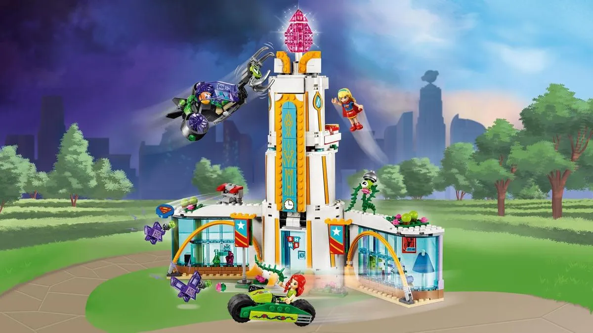 LEGO DC Super Hero Girls Superheldenschool 41232 - 712 Stukken