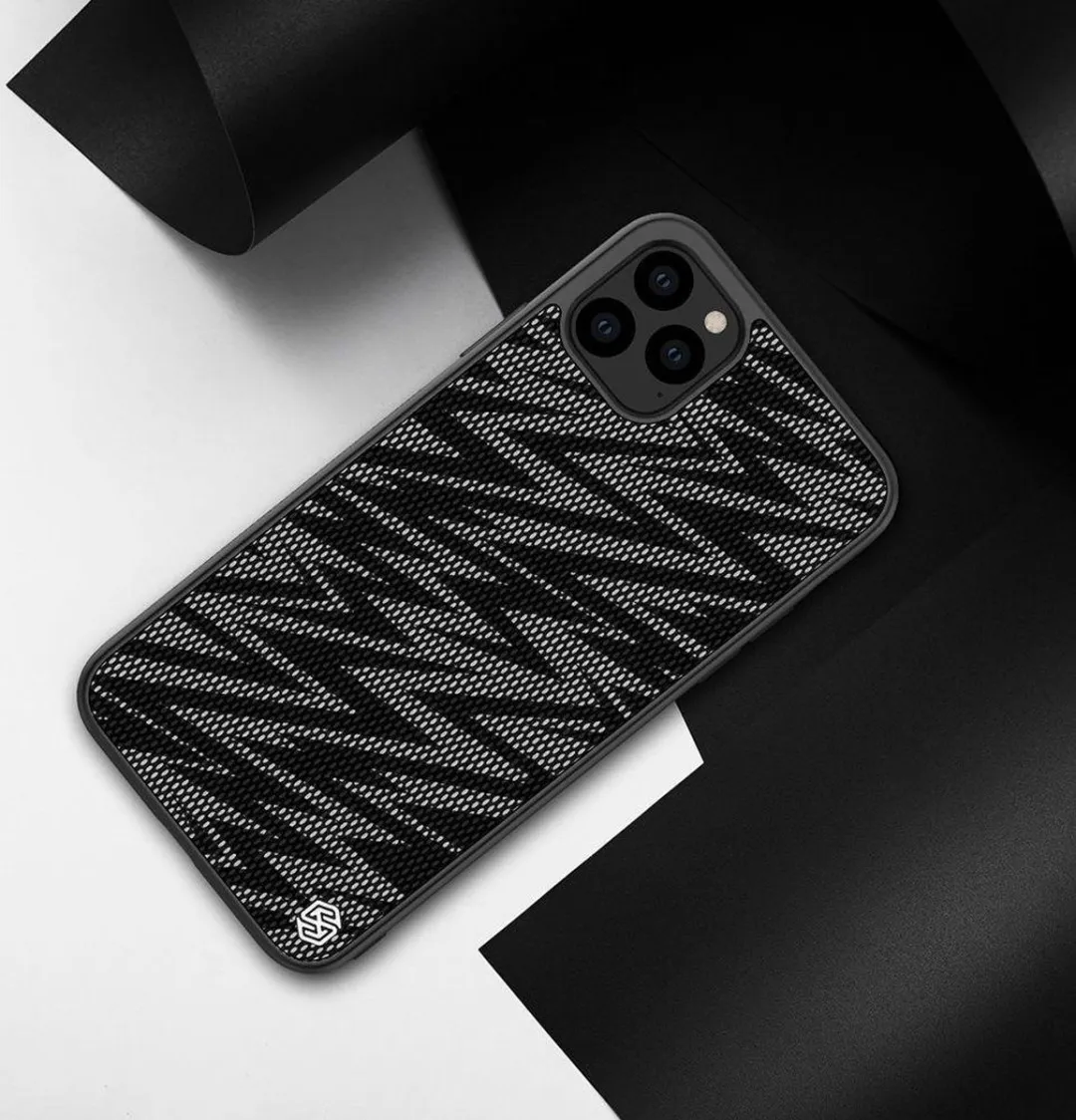 Nillkin Dazzling Hybride iPhone 11 Pro Hoesje - Zwart/Grijs - afbeelding 5 van 6