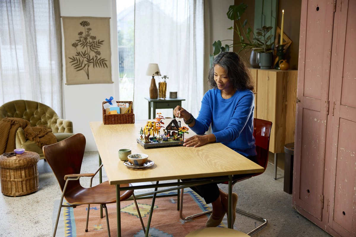 LEGO Icons Herfsttuin met Cottage Herfstdecoratie - Bouwpakket voor Volwassenen - 11372