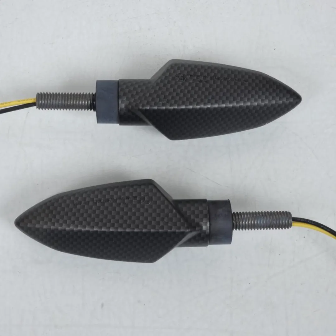 Yamaha YMEH0789 Clignotant 9 Leds - Carbone/Zwart