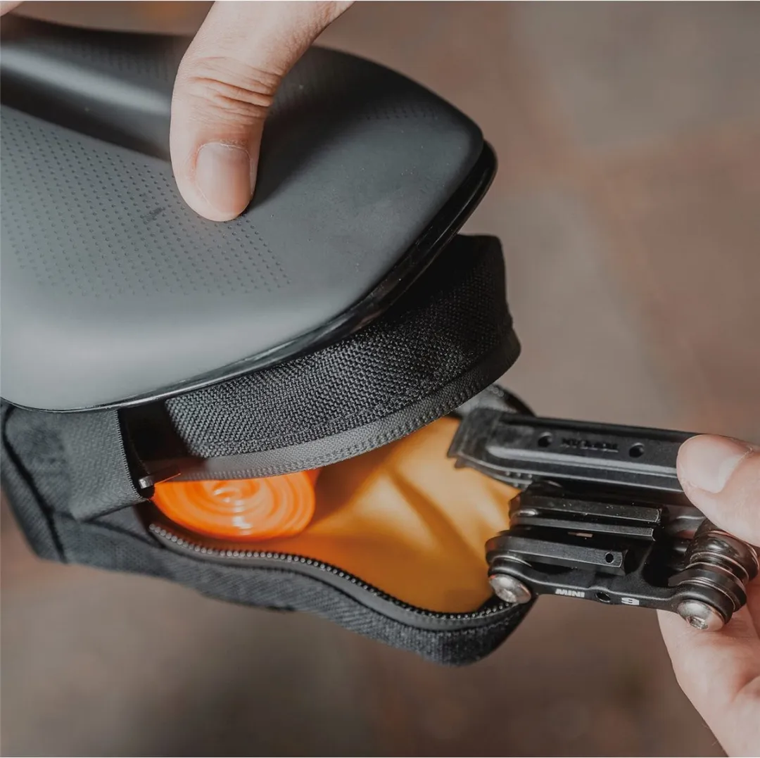 Topeak Elementa Zadeltas 0.5L - Zwart