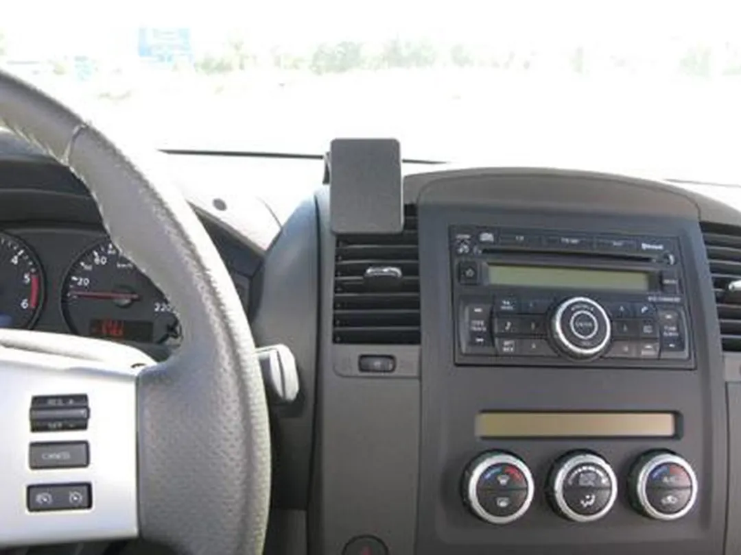 Brodit Center Mount voor Nissan Navara 11- - Zwart