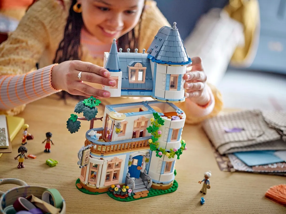 LEGO Friends Bed and Breakfast Kasteel 42638 - 1311 Stukken