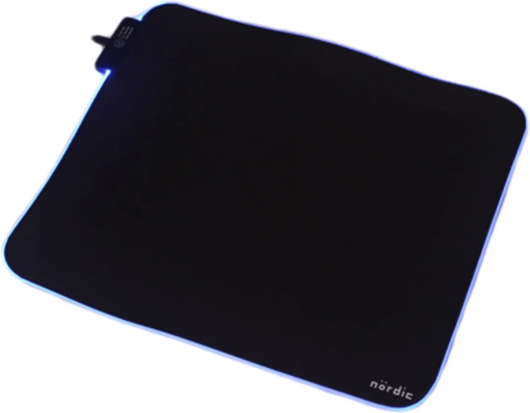 NÖRDIC Gaming muismat RGB - 32x27cm (S) - Verlichting verstelbaar - Antislip-basis van natuurlijk rubber, elastan stoffen bovenkant en gestikte randen - Zwart