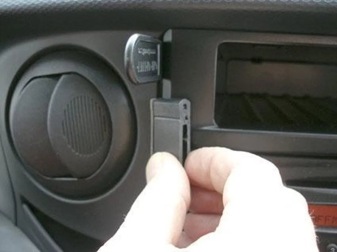 Brodit ProClip 853968 Houder - Iveco Daily 2006-2014 - Zwart - afbeelding 2 van 6