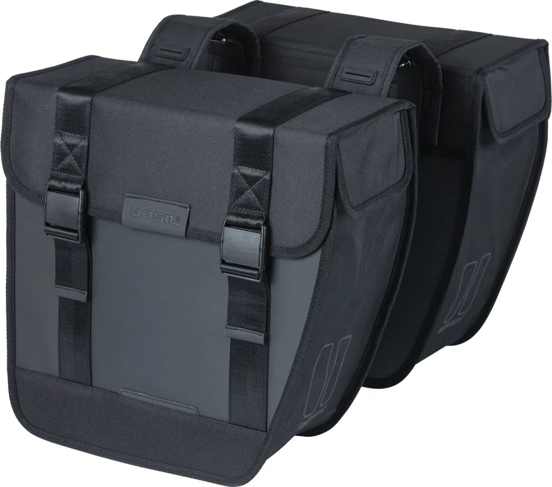 Basil Tour Waterproof Fietstas 28L - Zwart