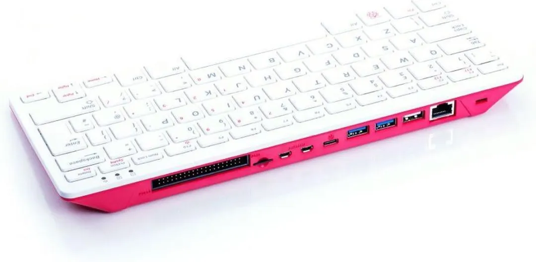 Raspberry Pi 400 Kit - 32GB microSD - QWERTY